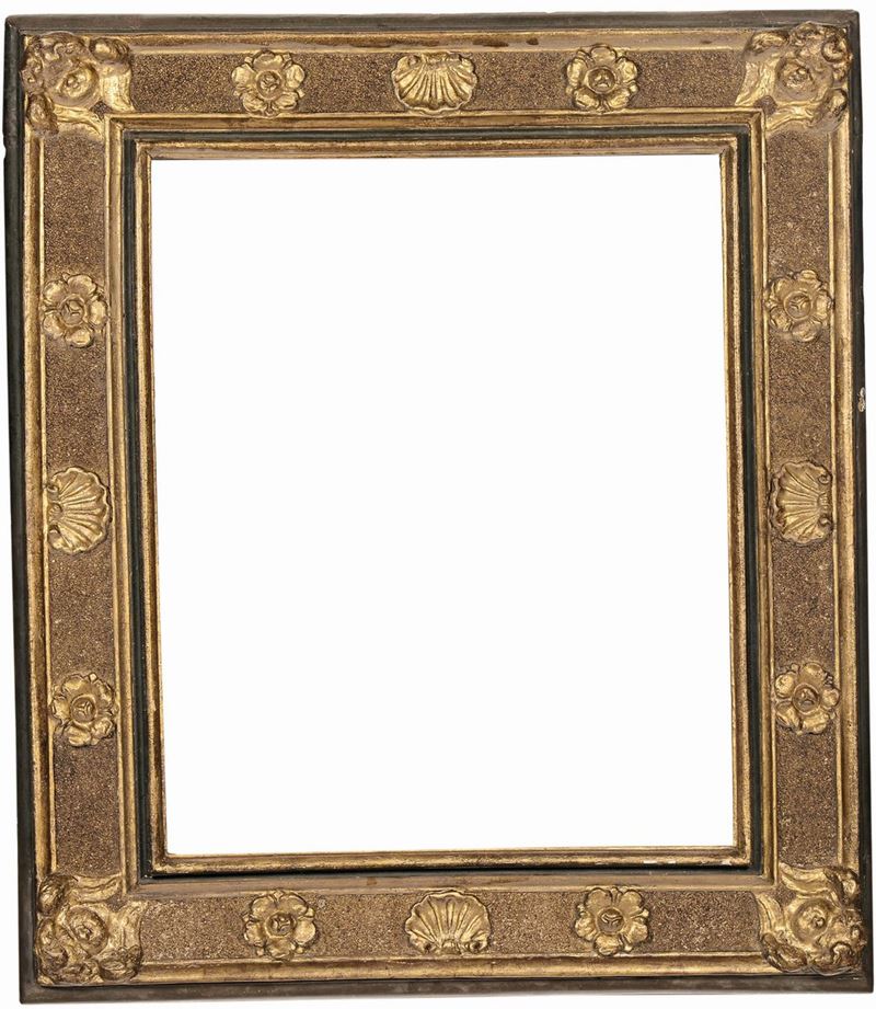 Cornice a cassetta decorata a sabbia e dorata, Italia centrale, XVII secolo  - Auction Antique Frames - Cambi Casa d'Aste