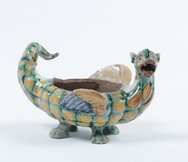 Ceramica policroma raffigurante animale fantastico