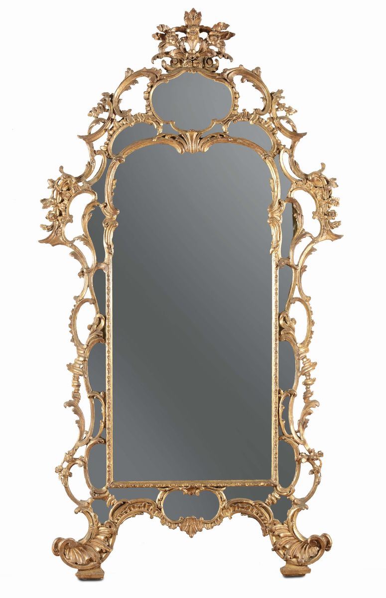 Grande specchiera in legno intagliato e dorato, XVIII secolo  - Asta Arredi dalle dimore degli eredi Ercole Marelli e altre provenienze - Cambi Casa d'Aste