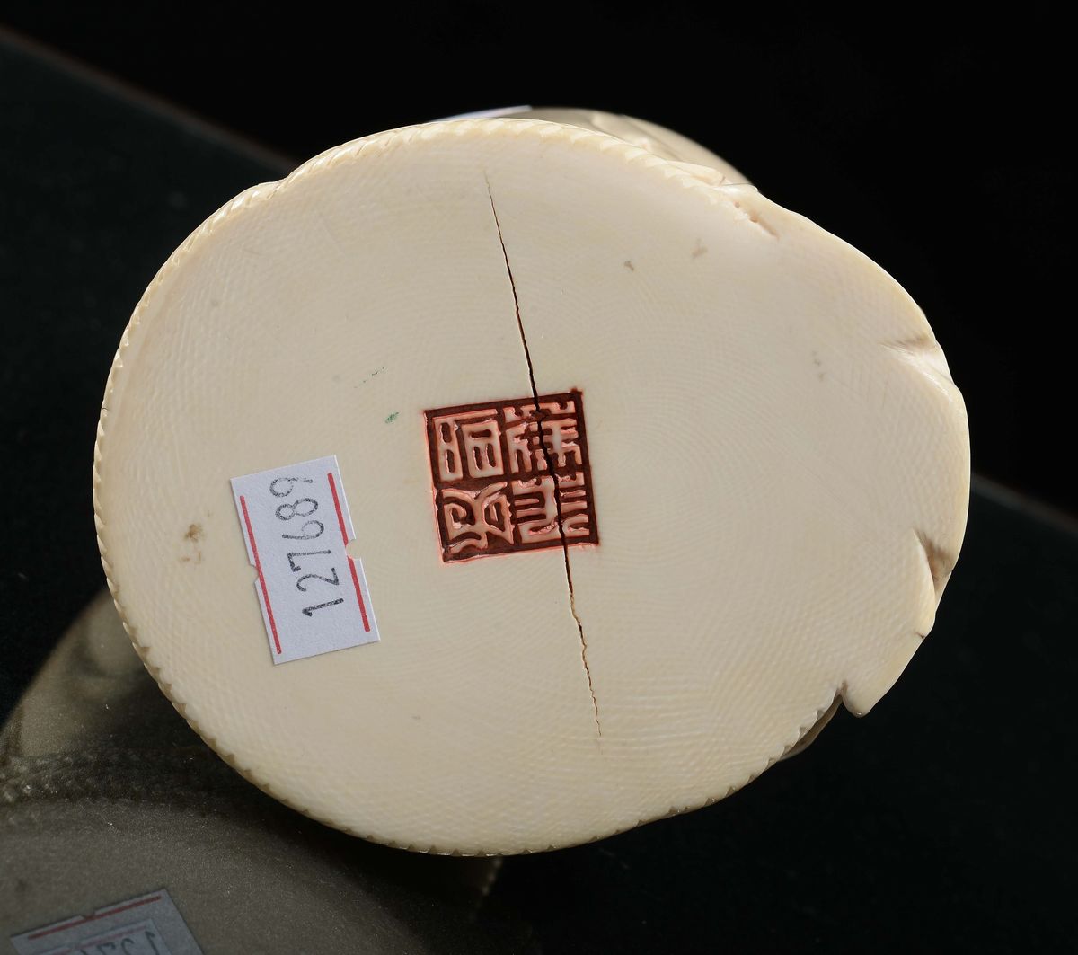 Figura di Saggio Seduto in Avorio, Cina, Inizio XX Secolo