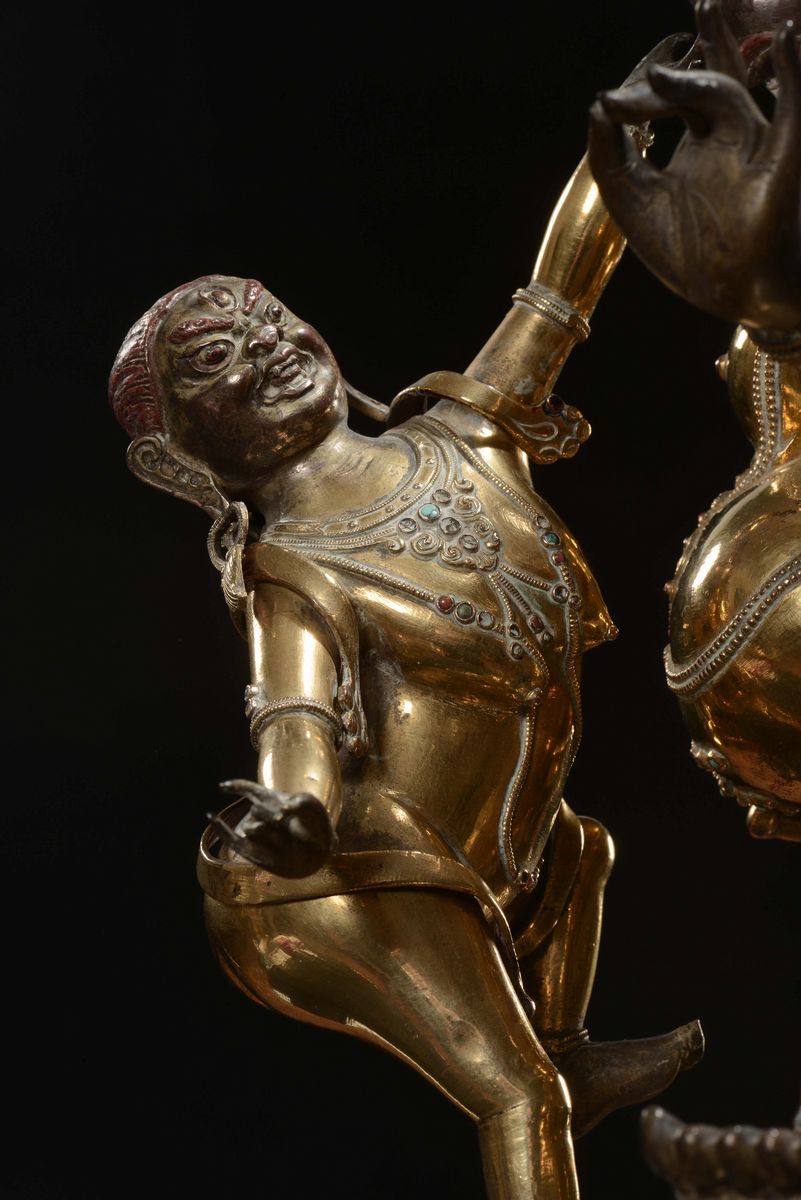 Importante Scultura di Outer Yama in Rame Dorato Repussè, Cina, Dinastia Qing, Epoca Qianlong (17...
