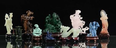 Lotto Composto da Dieci Sculture in Pietra Dura Raffiguranti Personaggi, Cina, XX Secolo