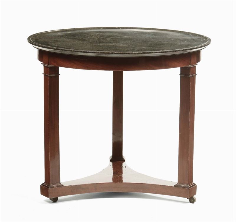 Tavolino circolare Impero in mogano con piano in marmo, Francia XIX secolo  - Auction Fine Arts from refined private house - Cambi Casa d'Aste