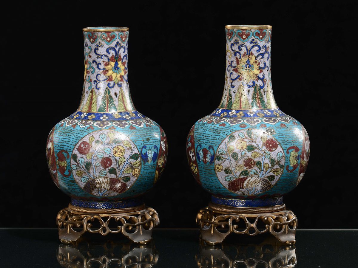 Coppia di Vasi Cloisonnè a Balaustro, Cina, Dinastia Qing, XIX Secolo