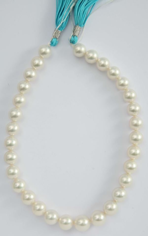 A South Sea single strand pearls
