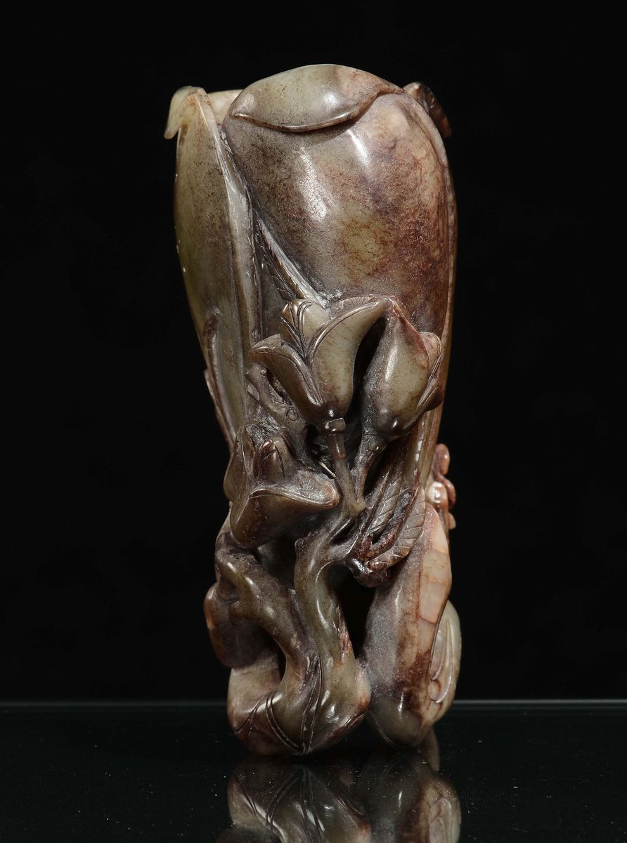 Portapennelli in Giada Celadon e Russet Raffigurante Zucca, Cina, Dinastia Qing, XIX Secolo