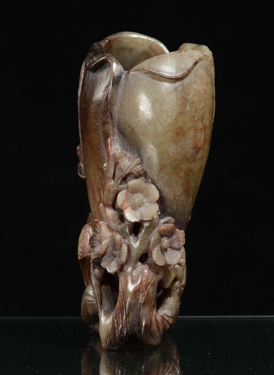Portapennelli in Giada Celadon e Russet Raffigurante Zucca, Cina, Dinastia Qing, XIX Secolo