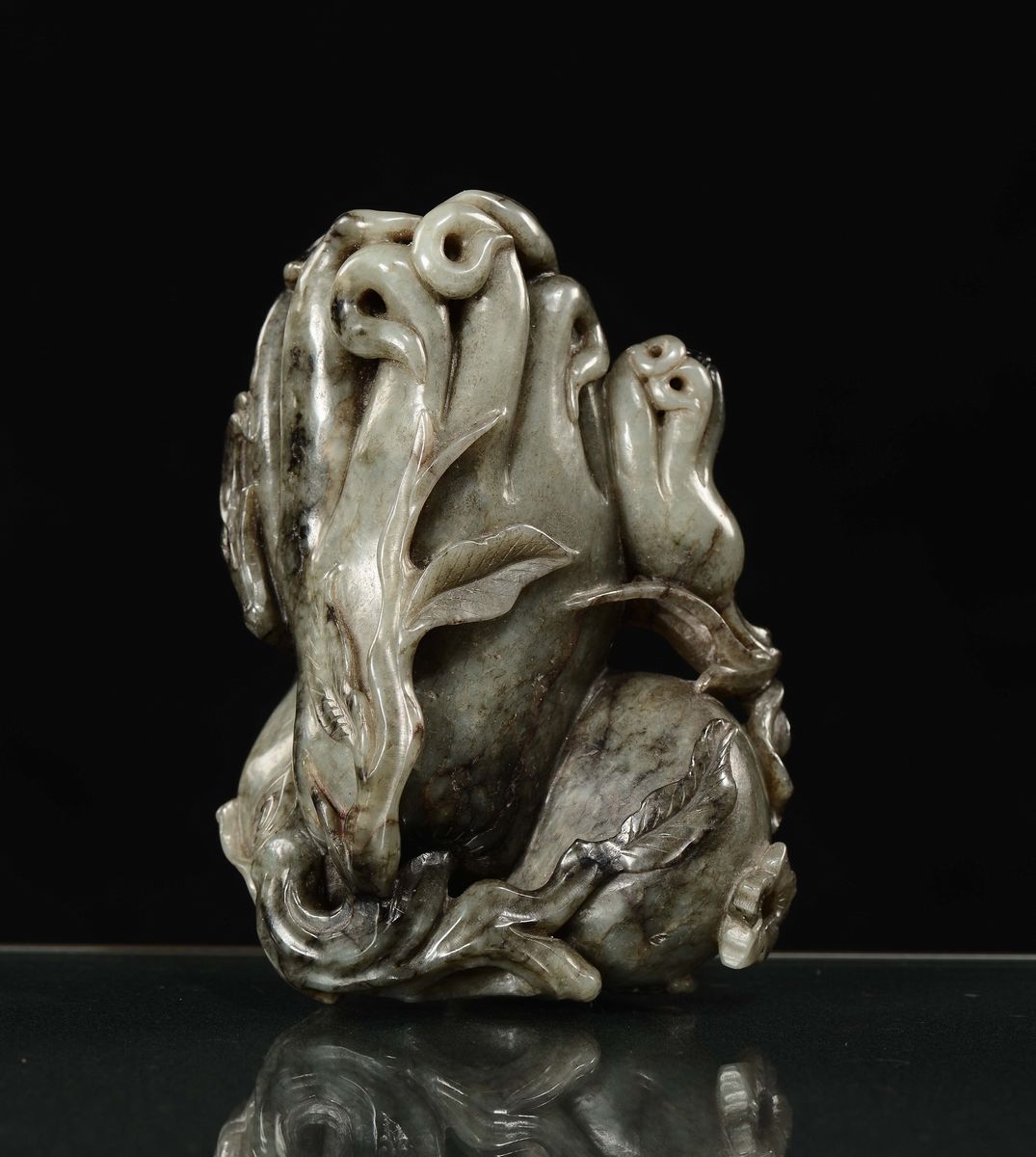 Mano di Buddha in Giada Bruna, Cina, Dinastia Qing, XIX Secolo