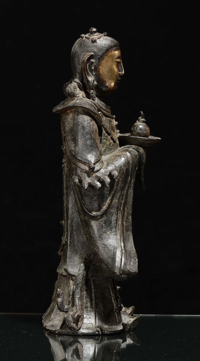 Grande Scultura di Guanyin in Bronzo, Cina, Dinastia Ming, XVII Secolo