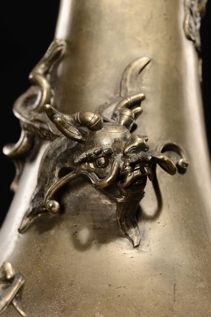 Grande Vaso in Bronzo con Applicazioni di Dragoni in Rilievo, Cina, Dinastia Qing, Epoca Kangxi (...