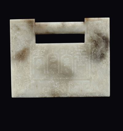 Fibbia in Giada Bianca e Russet con Decoro Arcaico, Cina, Dinastia Qing, XIX Secolo