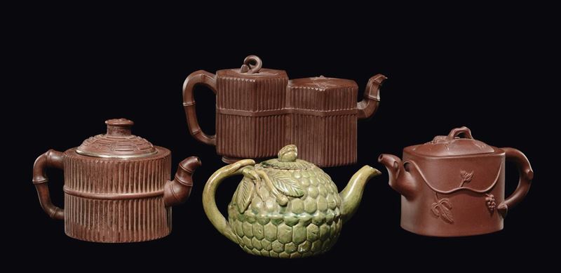 A lot formed by four yixing teapots, China, Qing Dynasty, late 19th century  - Auction Fine Chinese Works of Art - II - Cambi Casa d'Aste