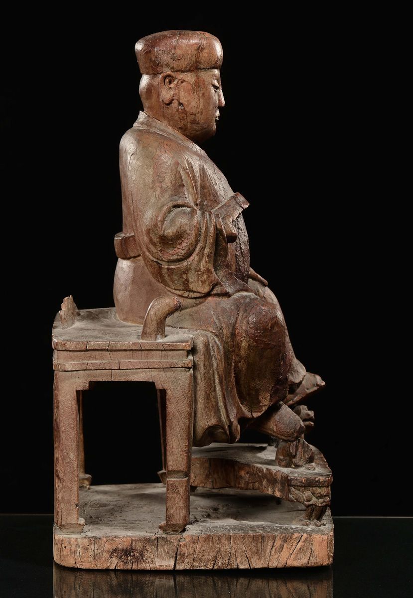 Figura di Dignitario Seduto in Legno, Cina, Dinastia Ming, XVII Secolo