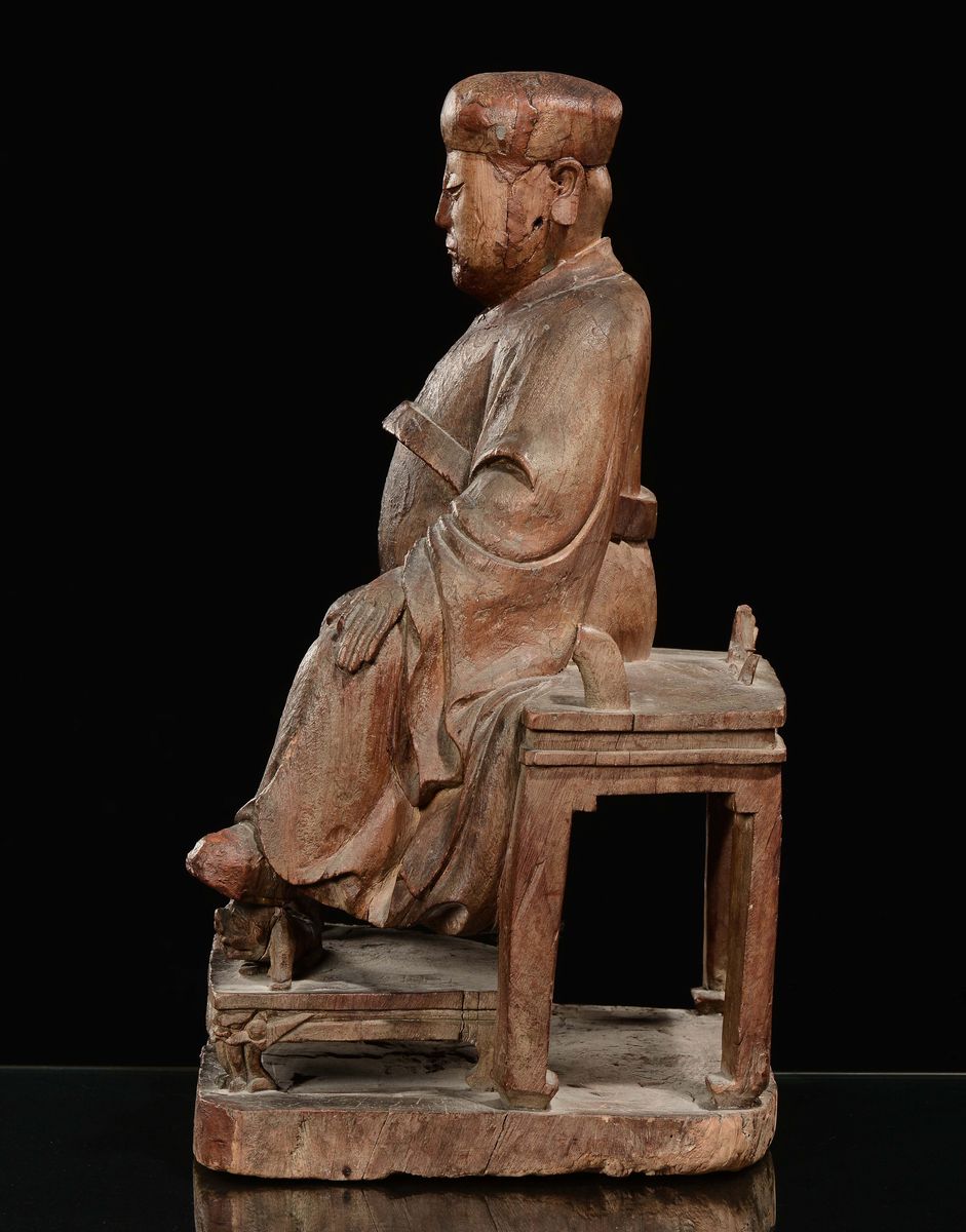 Figura di Dignitario Seduto in Legno, Cina, Dinastia Ming, XVII Secolo