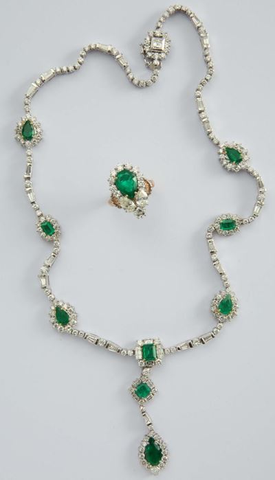 Parure Composta da Anello e Girocollo con Smeraldi e Diamanti
