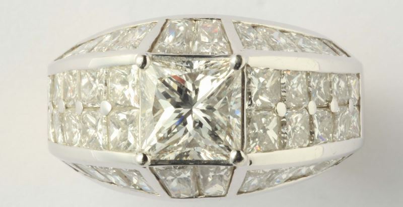 A diamond and gold ring  - Auction Fine Jewels - I - Cambi Casa d'Aste
