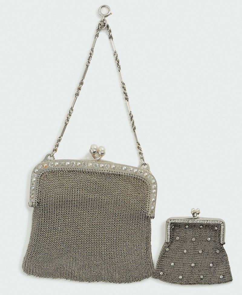 Borsetta e borsellino da sera in platino, diamanti e perle  - Asta Fine Jewels - I - Cambi Casa d'Aste