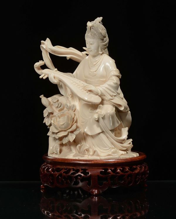 Musician ivory Guanyin, China, Republic, early 20th century