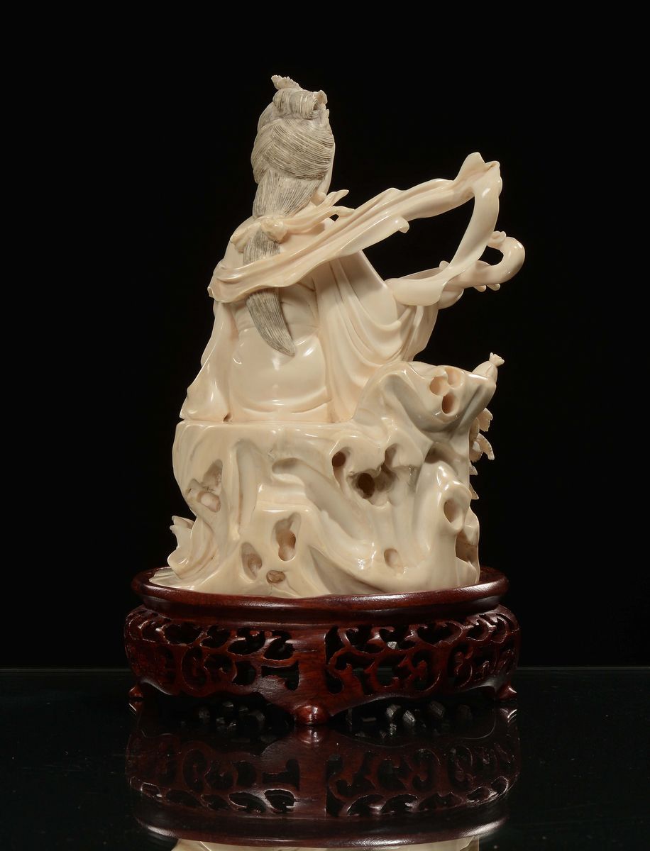 Guanyin Suonatrice in Avorio, Cina, Repubblica, Inizio XX Secolo