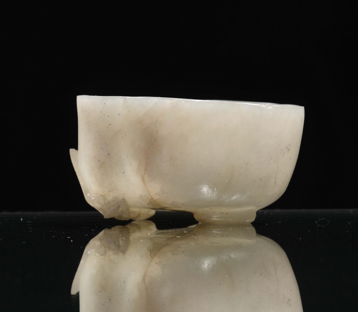Coppetta da Libagione a Guisa di Fiore in Giada Bianca, Cina, Dinastia Qing, Epoca Qianlong (1736...
