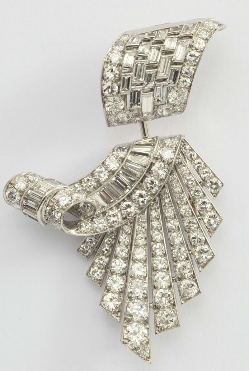 A diamond and platinum brooch. Signed G. Petochi, Roma  - Auction Fine Jewels - I - Cambi Casa d'Aste