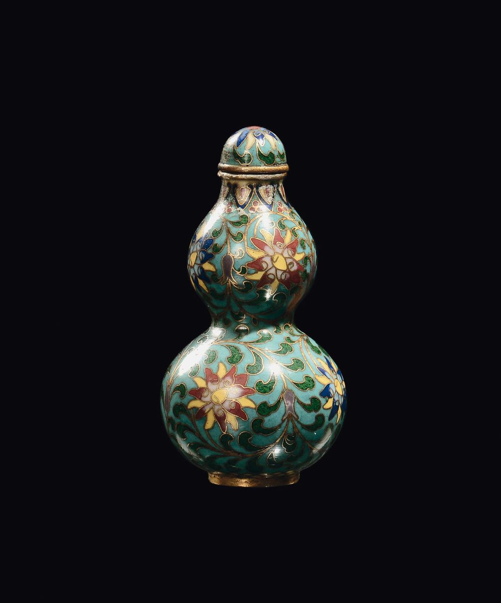 Lotto Composto da Quattro Belle Snuff Bottle in Cloisonnè, Cina, Dinastia Qing, XIX Secolo