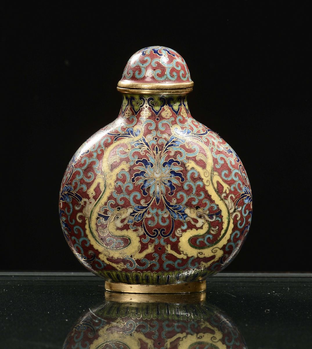 Lotto Composto da Quattro Belle Snuff Bottle in Cloisonnè, Cina, Dinastia Qing, XIX Secolo