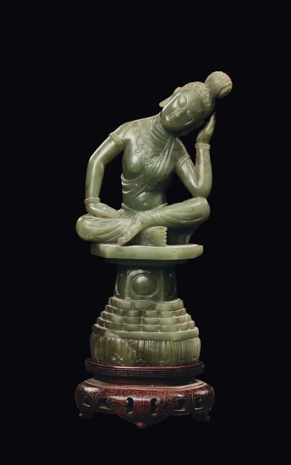 Rara figura di Amitaya seduta in giada spinacio, Cina, Dinastia Qing, fine XIX secolo