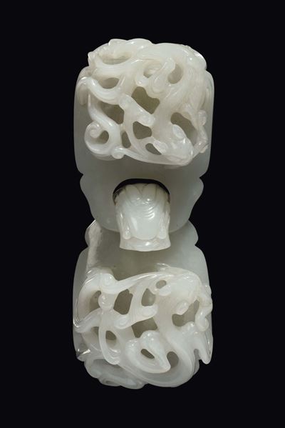 Fibbia in Giada Bianca Scolpita a Doppio Corpo, Cina, Dinastia Qing, Epoca Qianlong (1736-1796)