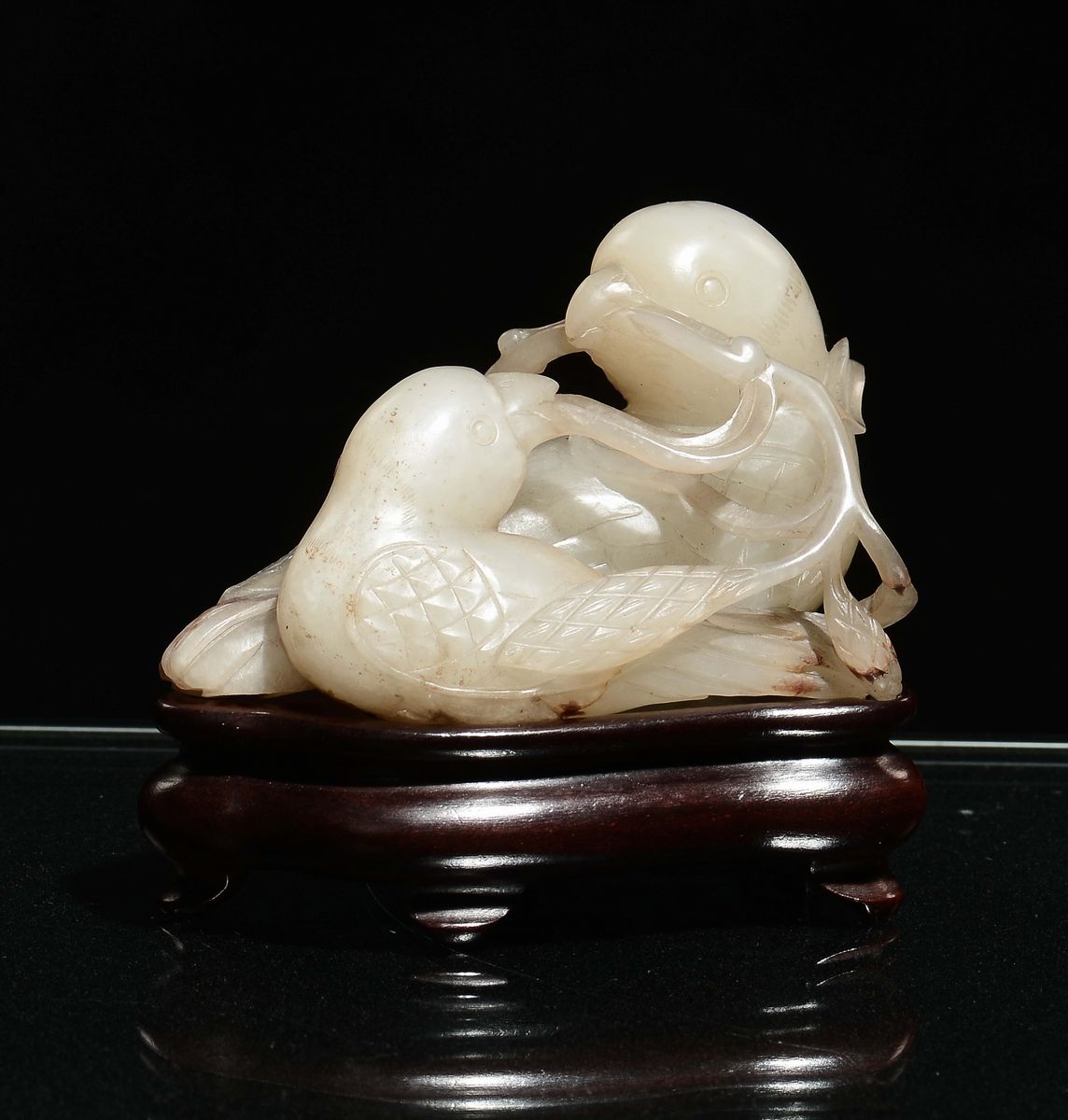 Uccellini Finemente Scolpiti in Giada Bianca con Russet, Cina, Dinastia Qing, Epoca Qianlong (173...
