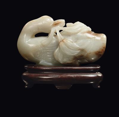 Anatra Scolpita in Giada Bianca con Russet, Cina, Dinastia Qing, Epoca Qianlong (1736-1796)