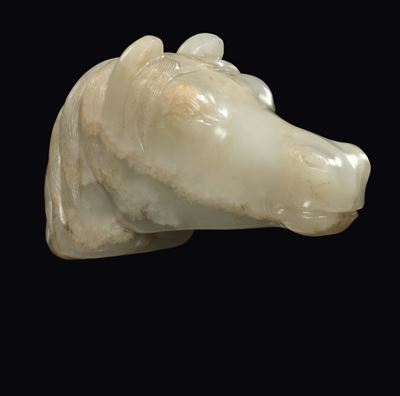 Testa di Cavallo Scolpita in Giada Celadon, Cina, Dinastia Qing, Epoca Qianlong (1736-1796)
