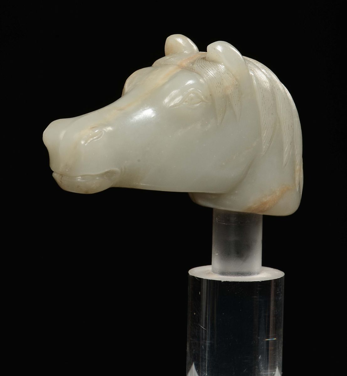 Testa di Cavallo Scolpita in Giada Celadon, Cina, Dinastia Qing, Epoca Qianlong (1736-1796)