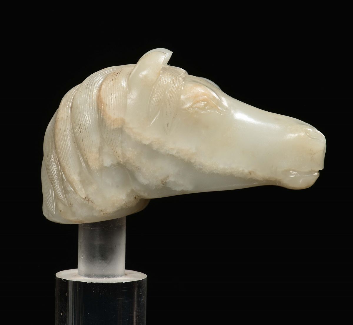 Testa di Cavallo Scolpita in Giada Celadon, Cina, Dinastia Qing, Epoca Qianlong (1736-1796)