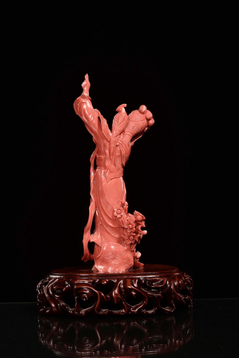 Guanyin con Uccellino in Corallo Scolpito, Cina, Dinastia Qing, Fine XIX Secolo