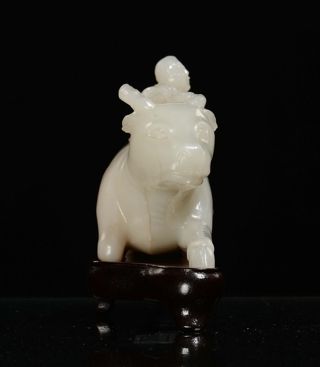 Scultura di Bue con Cavaliere in Giada Bianca, Cina, Dinastia Qing, XIX Secolo