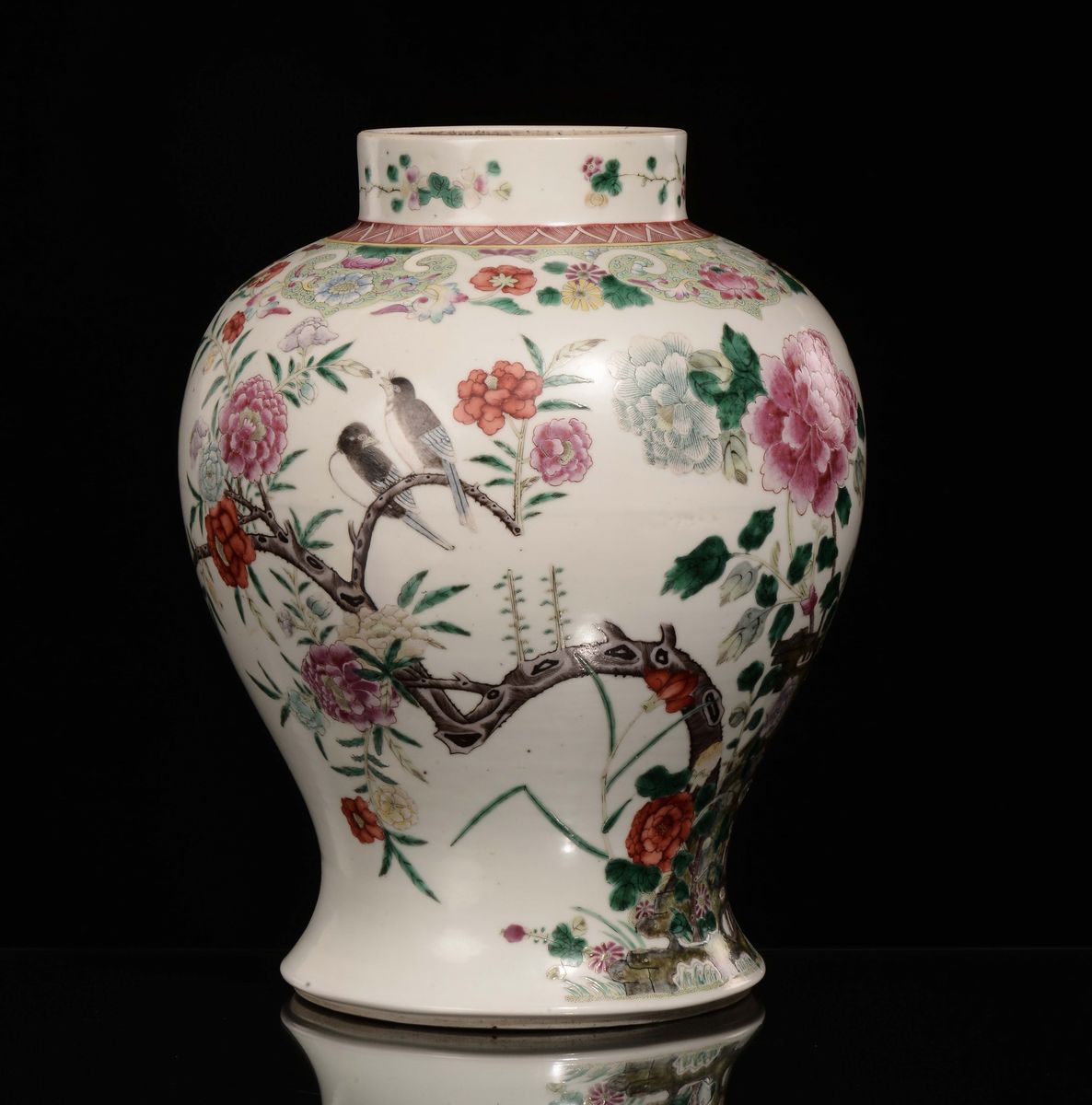 Potiche in Porcellana Famiglia Rosa con Decoro Floreale, Cina, Dinastia Qing, XIX Secolo