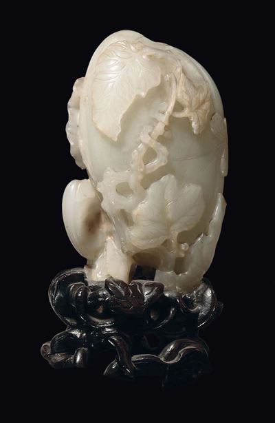 Montagna in Giada Celadon con Foglie ed Elementi Vegetali, Cina, Dinastia Qing, Epoca Qianlong (1...