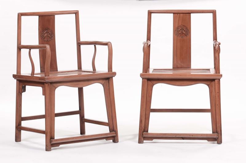 A pair of carved wood armchairs, China, Qing Dynasty, 19th century  - Auction Chinese Works of Art - Cambi Casa d'Aste