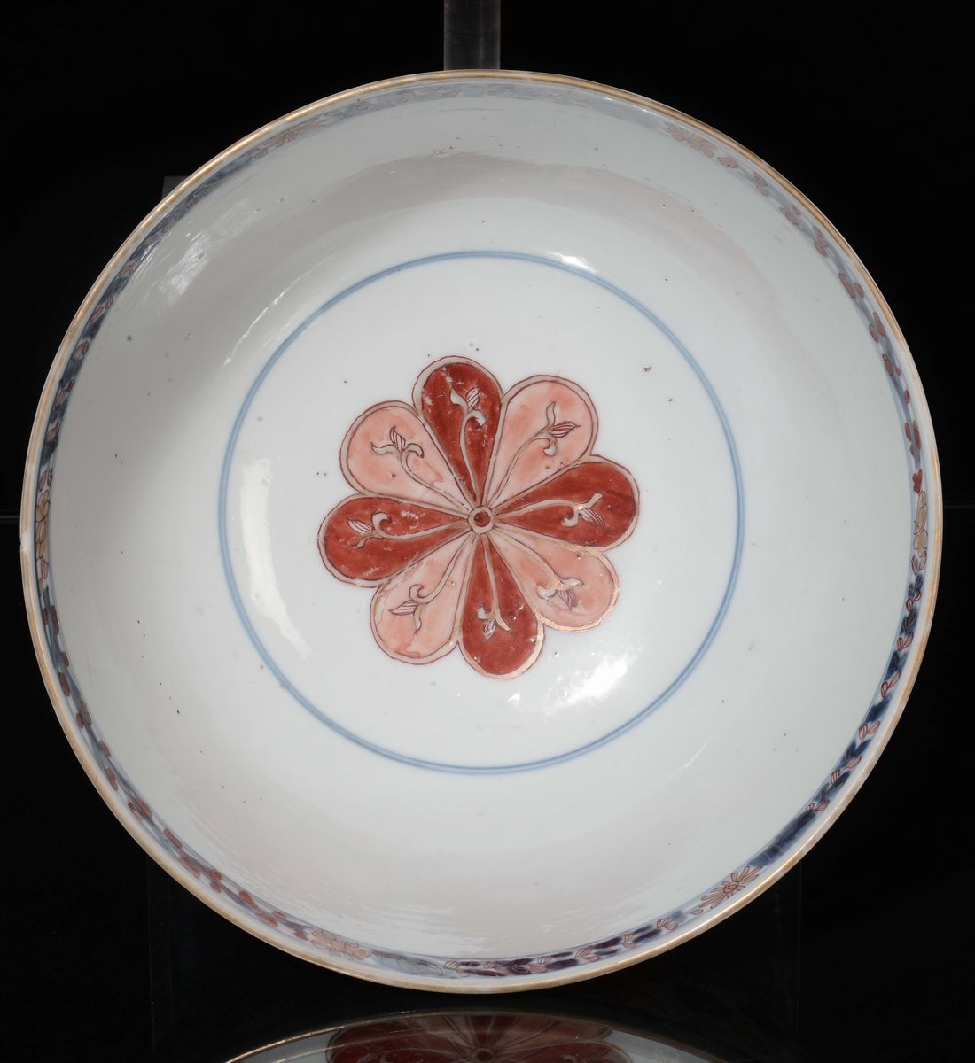 Ciotola in Porcellana Policroma con Decoro Floreale, Cina, Inizio XX Secolo