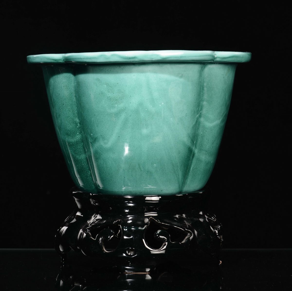 Cachepot in Porcellana Monocroma Verde, Cina, XX Secolo