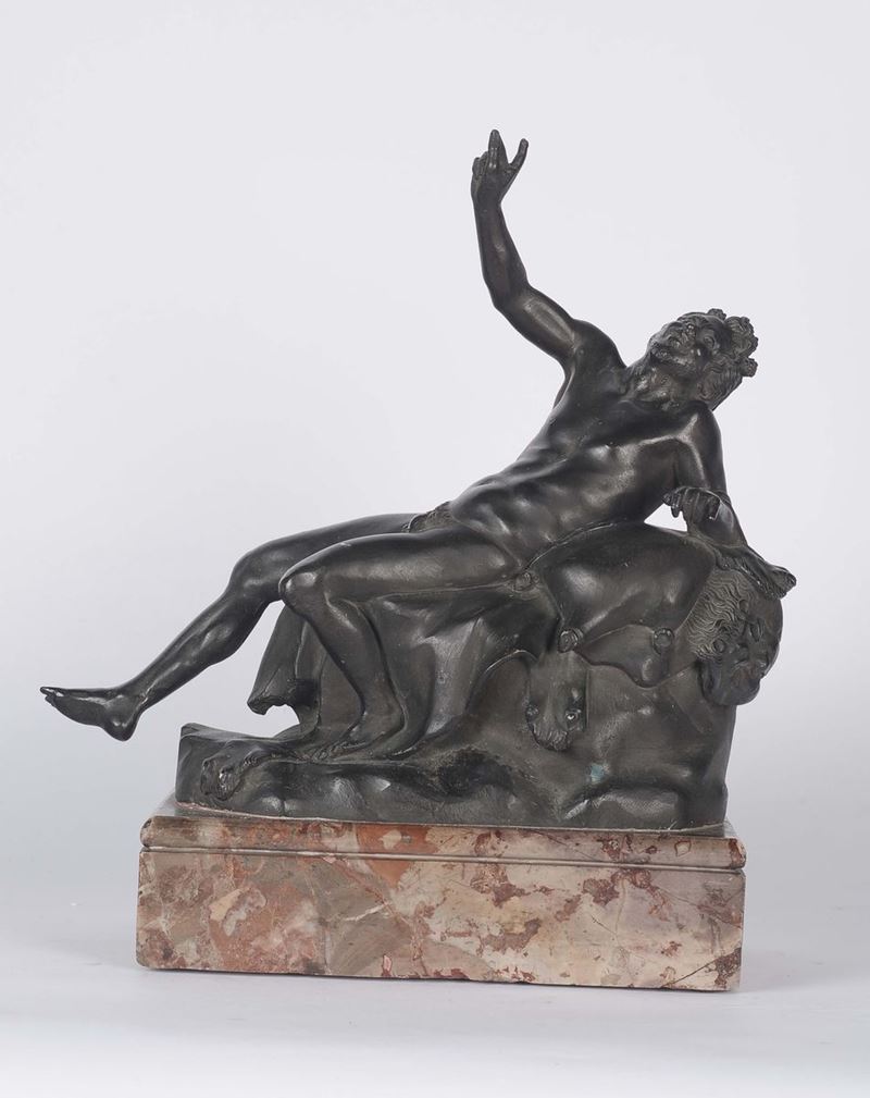 Scultura raffigurante nudo maschile in bronzo brunito, XIX secolo  - Asta Antiquariato, Affidamenti da raffinate dimore private - Cambi Casa d'Aste
