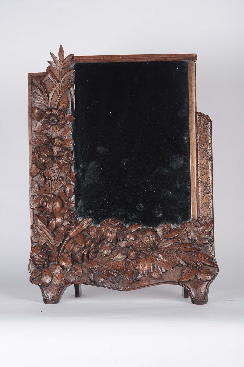 Specchiera liberty in legno intagliato  - Auction 20th Century Decorative Arts - II - Cambi Casa d'Aste