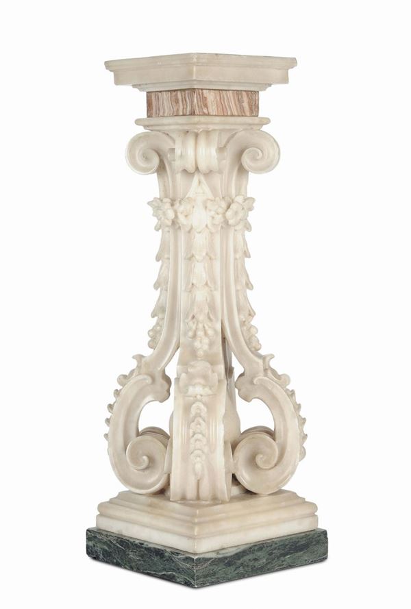 Elemento architettonico in marmo scolpito, inizio XX secolo