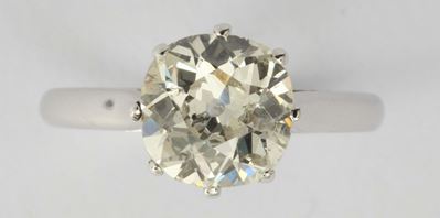Anello con Diamante Taglio Cuscino Vecchio di Ct 1,78, Colore L, Purezza P1