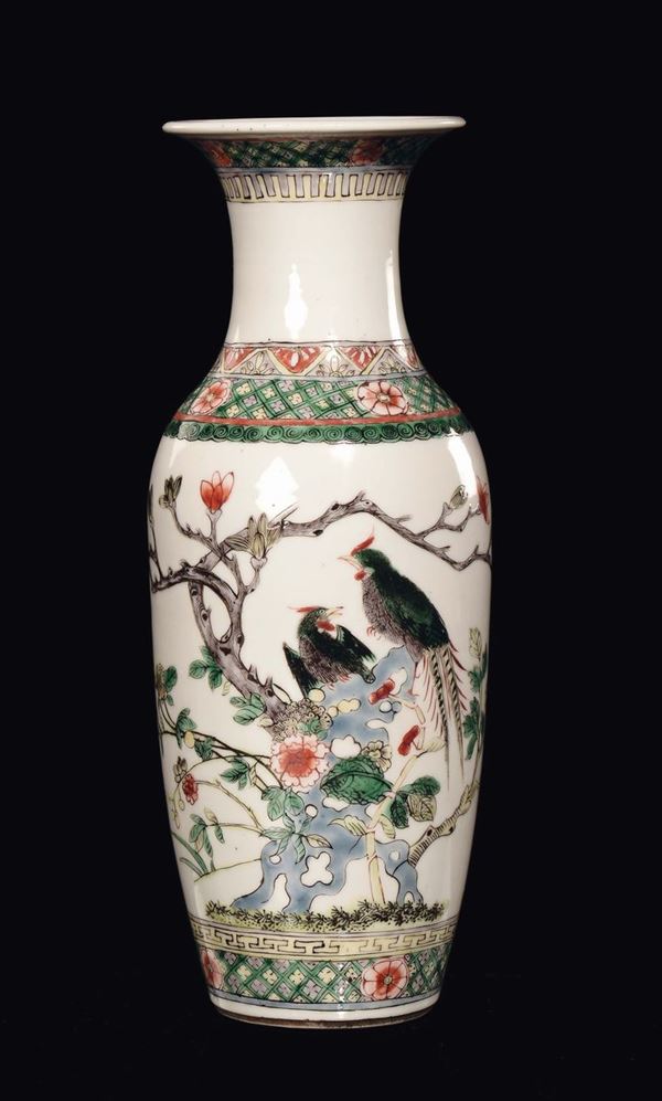 Vaso in porcellana Famiglia Verde a soggetto naturalistico, Cina, Dinastia Qing, XIX secolo