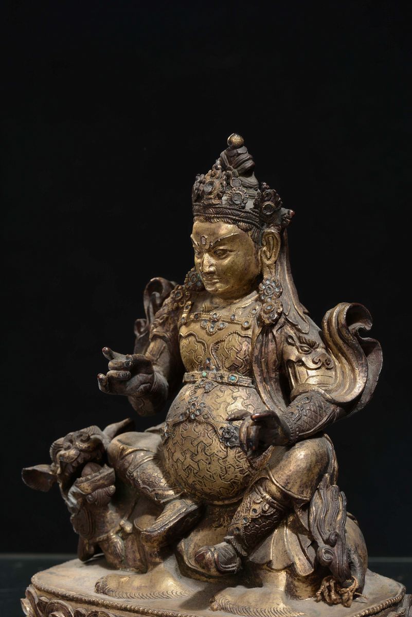 Bella Scultura in Bronzo Dorato Raffigurante Vaisravana su Cane di Pho, Tibet, XVI Secolo