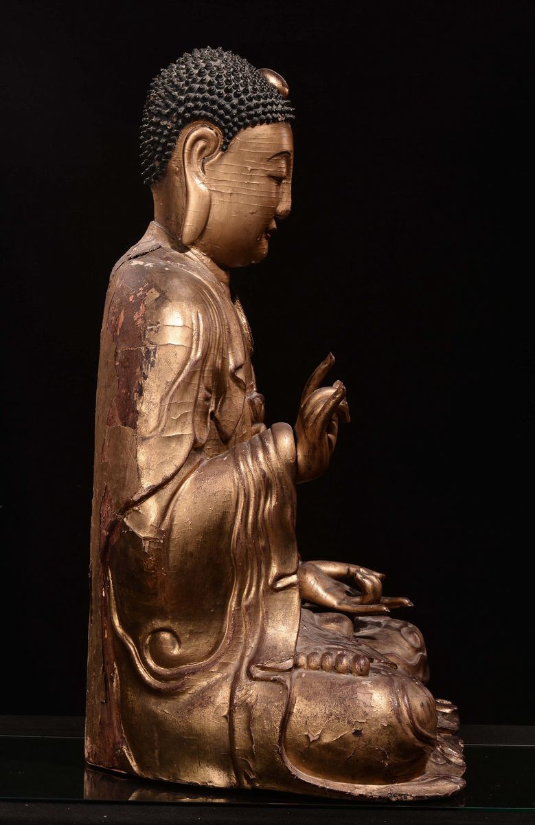 Importante Figura di Buddha in Legno Dorato, Cina,dinastia Yuan (1279-1368)