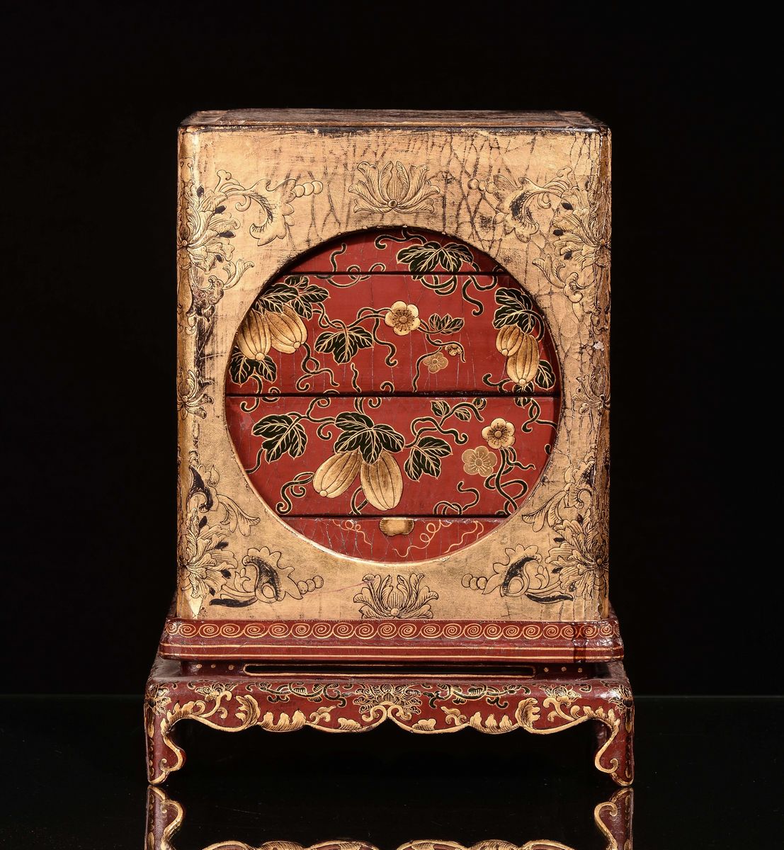 Raro Portavivande in Legno Laccato e Dorato, Cina, Dinastia Qing, Marca e del Periodo Qianlong (1...