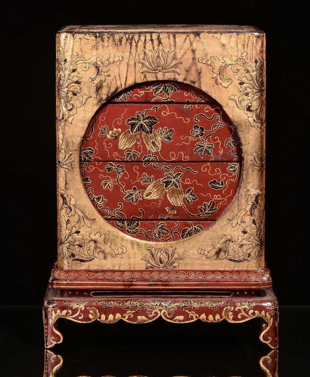 Raro Portavivande in Legno Laccato e Dorato, Cina, Dinastia Qing, Marca e del Periodo Qianlong (1...